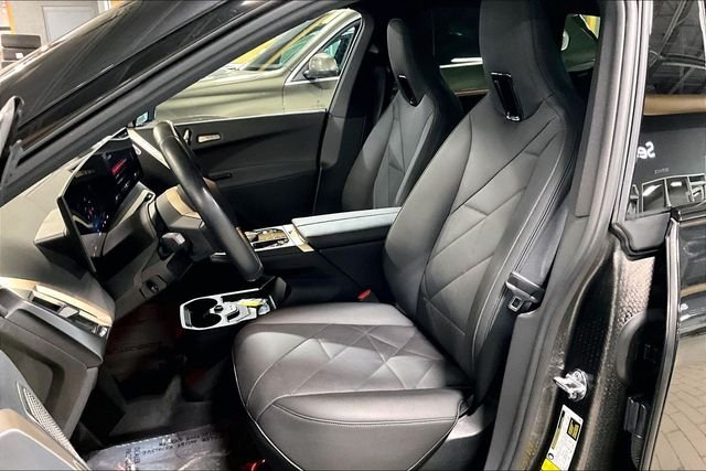 Used 2024 Black BMW M60 image 19