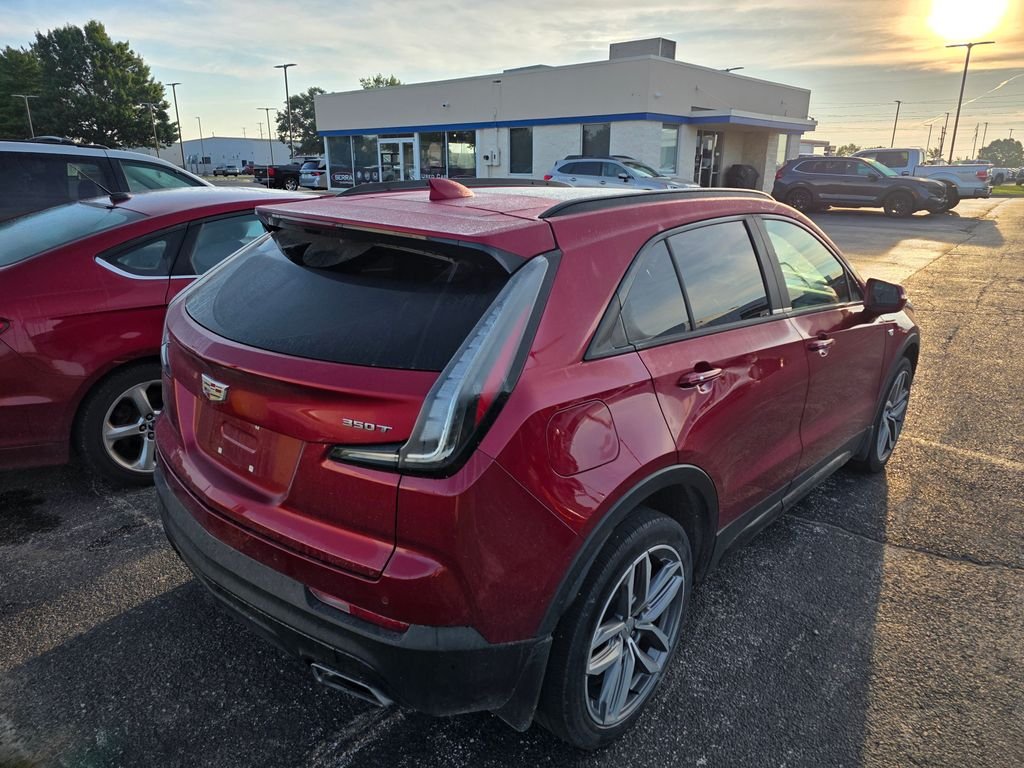 Used 2020 Red Horizon Tintcoat Cadillac Sport image 4