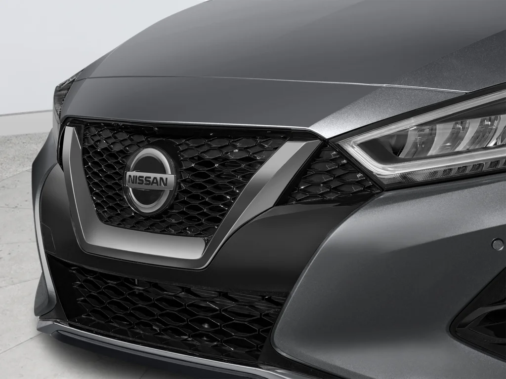 Used 2022 Gray Nissan Platinum image 61