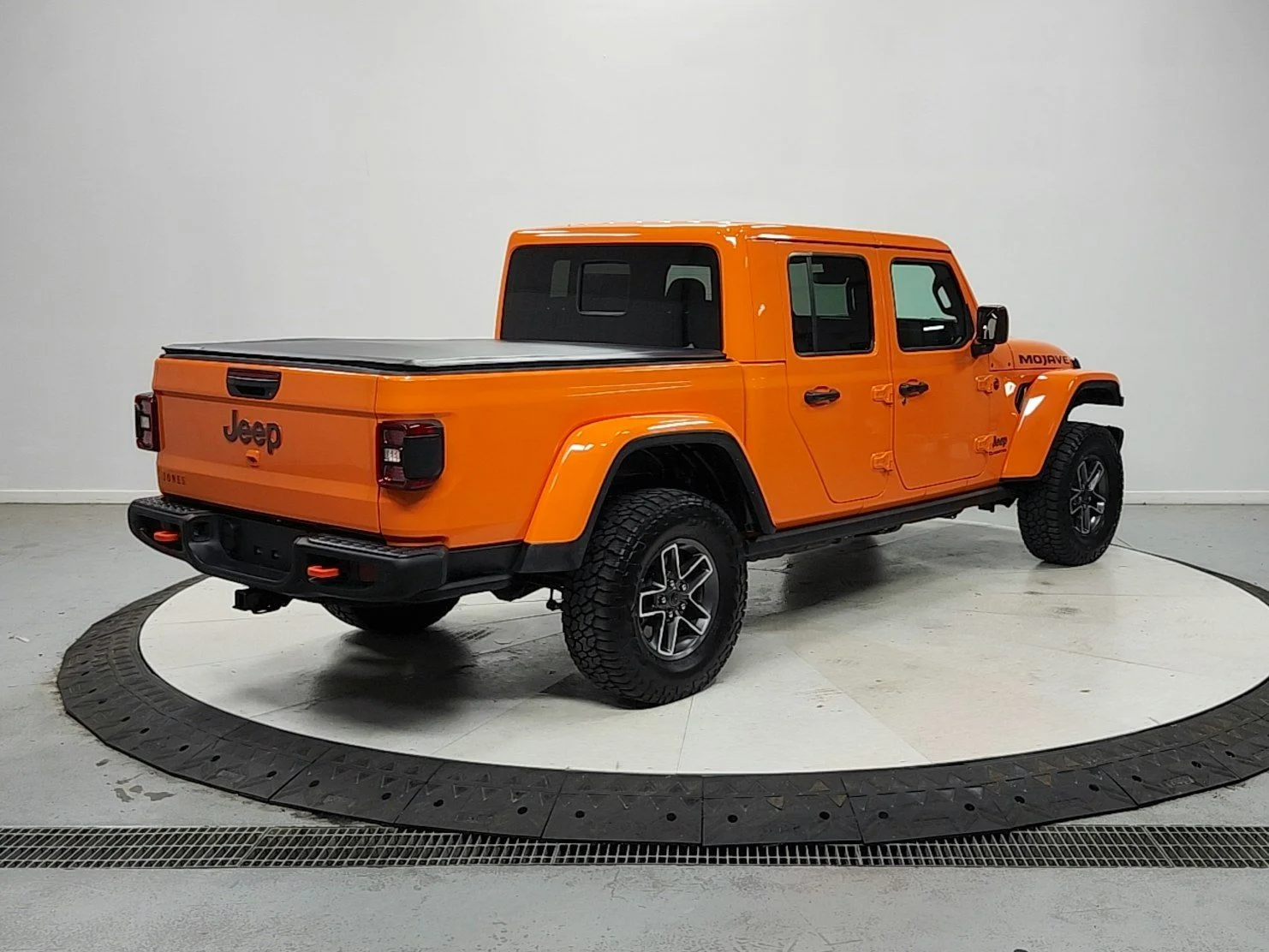 Used 2025 JOOSE Jeep Mojave image 8