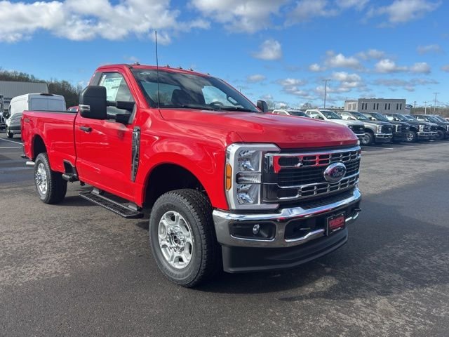 2026 Ford Super Duty F-350® XLT