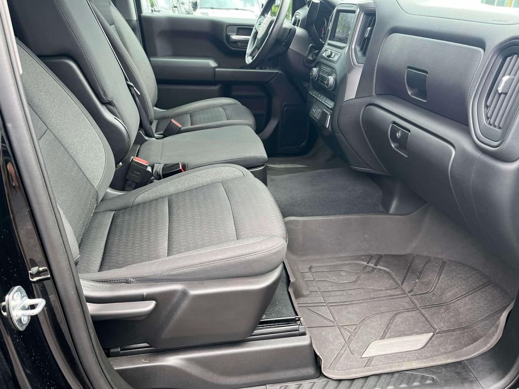 Used 2023 Black Chevrolet Custom image 14