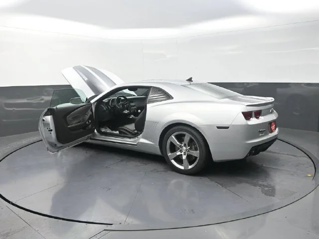 Used 2010 Silver Chevrolet SS image 40