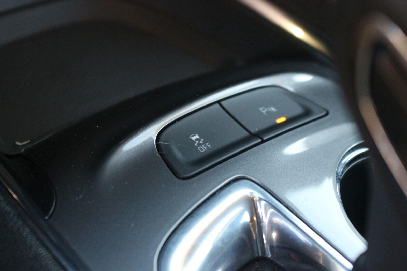Used 2024 Summit White Chevrolet 1LT image 28
