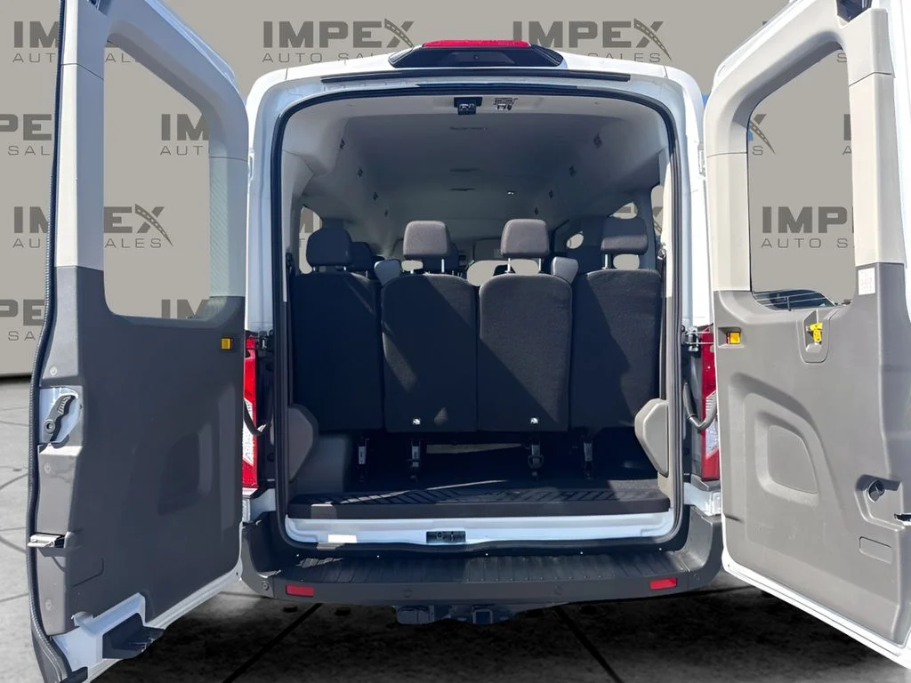 Used 2024 White Ford XL image 22