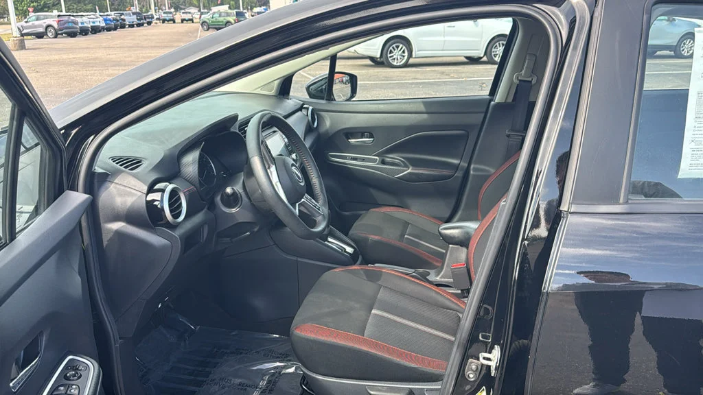 Used 2024 Black Nissan 1.6 SR image 6