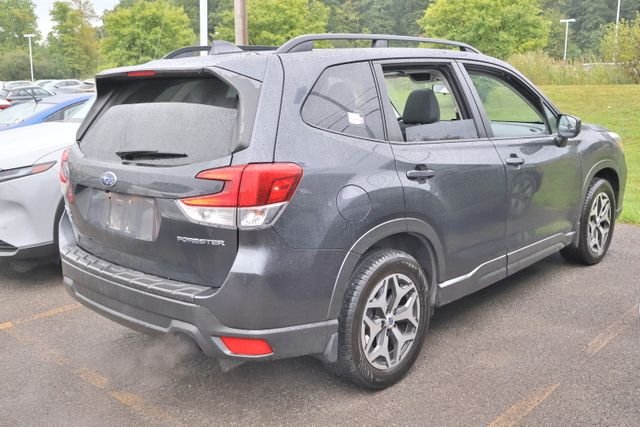 Used 2019 Gray Subaru Premium image 4