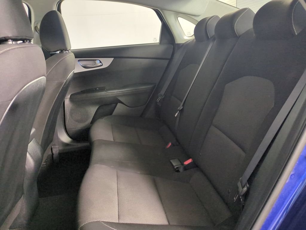 2024 Kia Forte LXS - Photo 14
