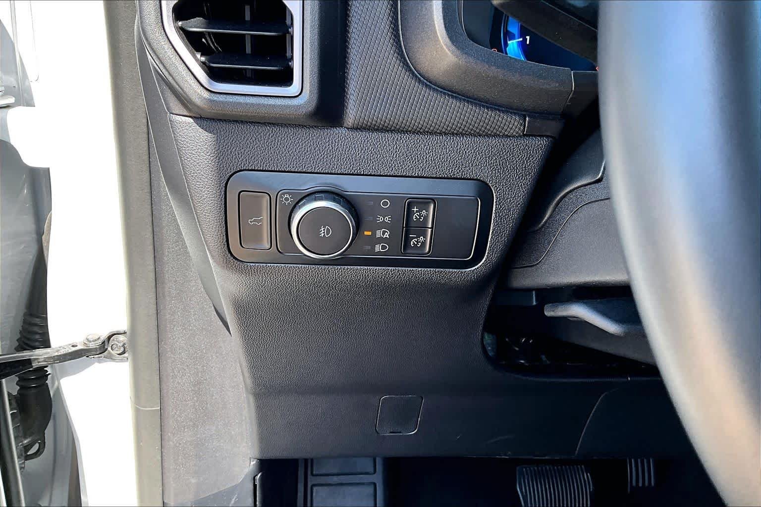 Used 2025 Oxford White Ford Outer Banks image 22
