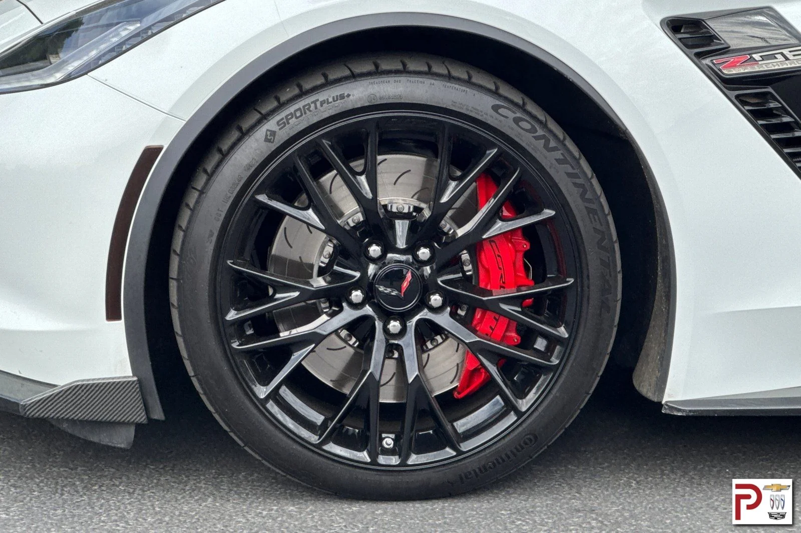 Certified Used 2019 White Chevrolet Z06 image 31