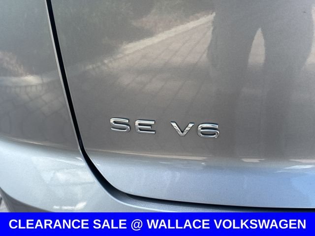 Used 2022 Silver Volkswagen 3.6L V6 SE w/Technology image 9