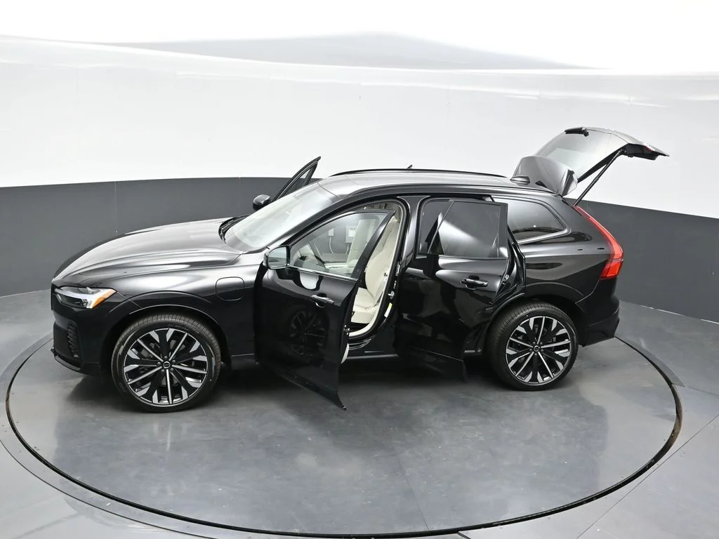 New 2026 Onyx Black Volvo T8 Ultra image 39