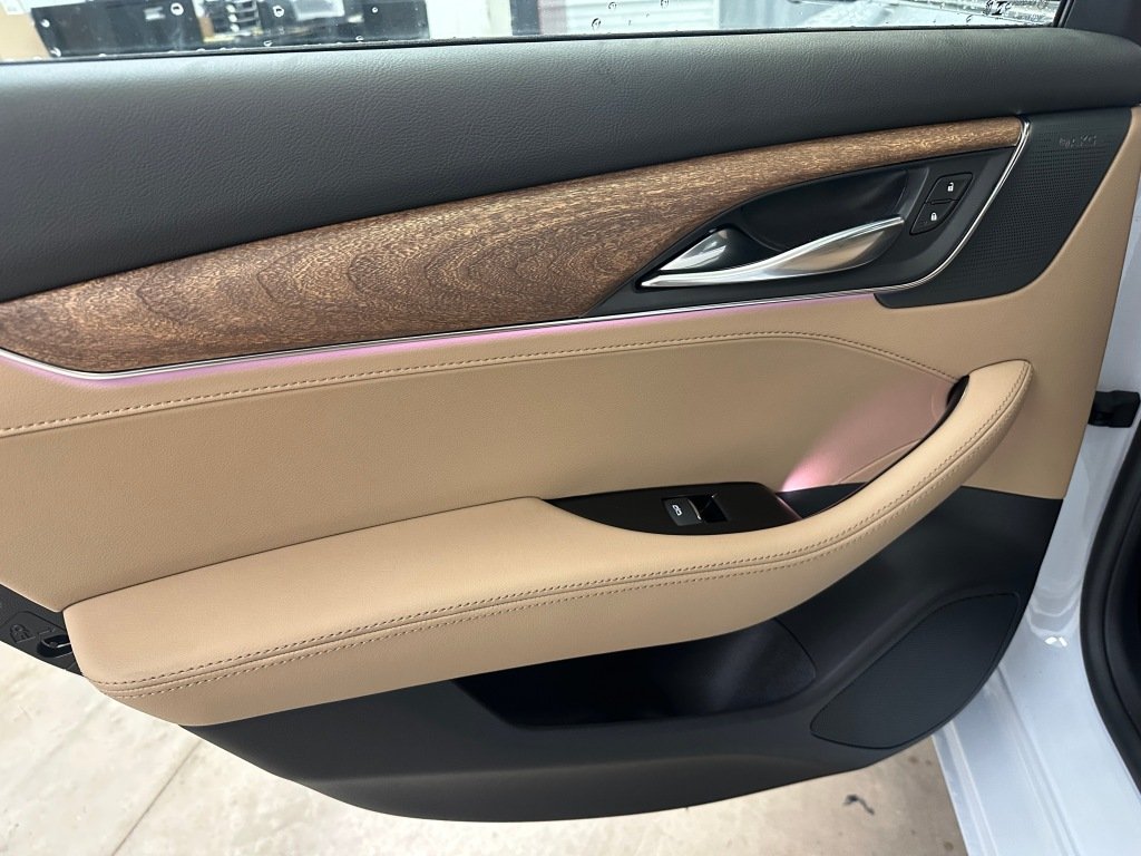 New 2026 Vibrant White Tricoat Cadillac Premium Luxury image 18
