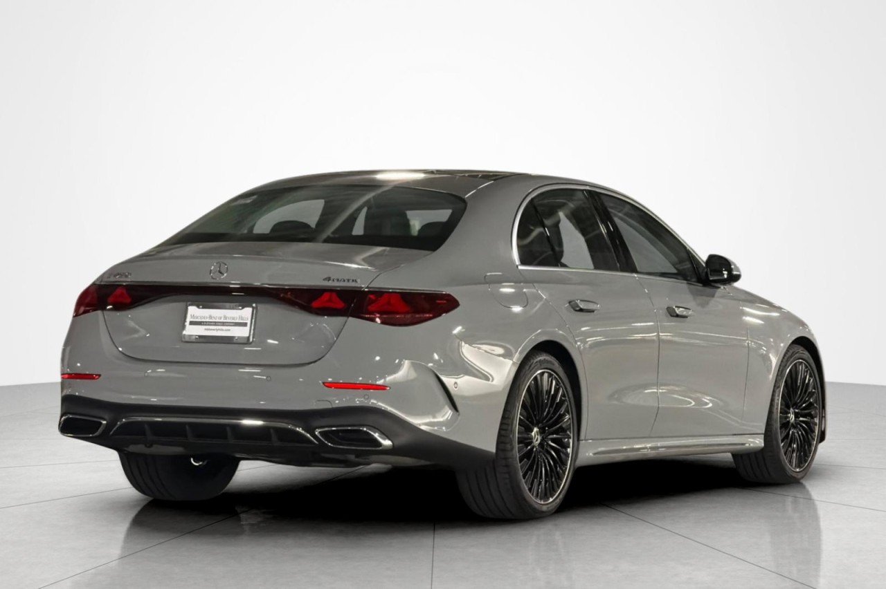 New 2027 MANUFAKTUR Alpine Grey Mercedes-Benz E 450 4MATIC® Sedan image 5
