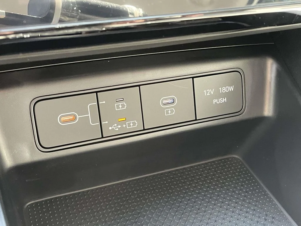 New 2026 White Hyundai SEL image 27