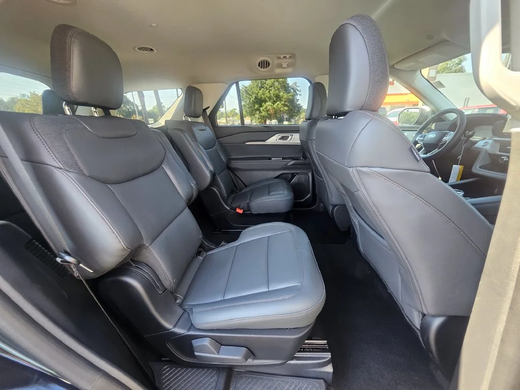New 2026 Agate Black Metallic Ford Active image 26