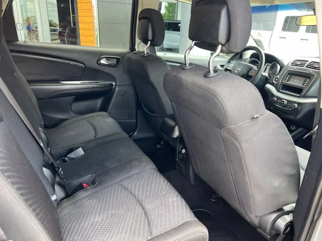 Used 2017 Silver Dodge SE image 25