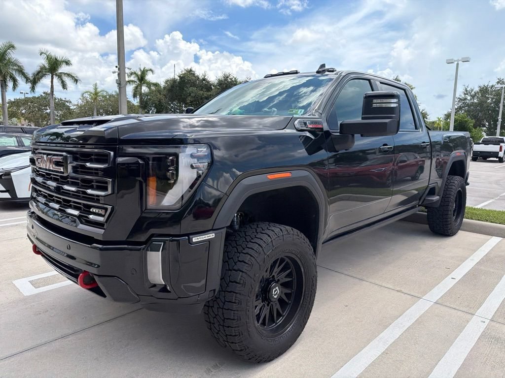 Used 2024 Onyx Black GMC AT4 image 13