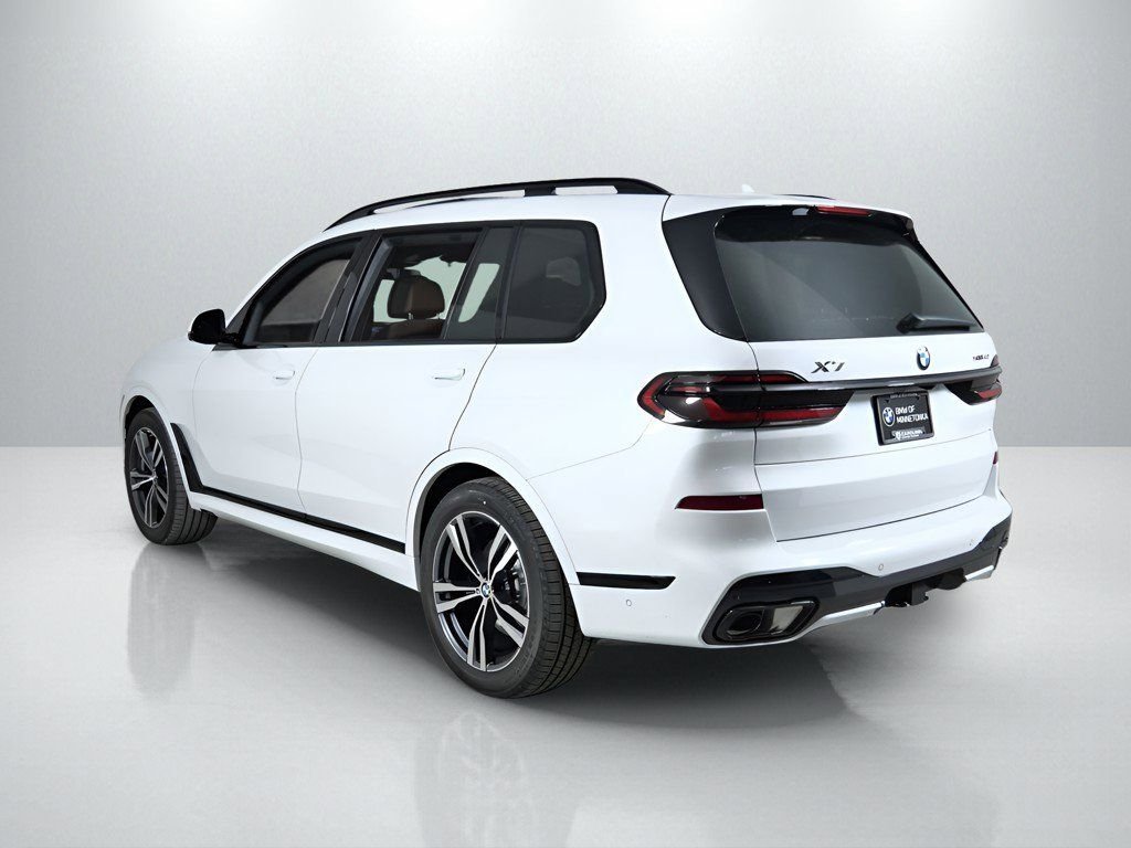 Used 2026 White BMW xDrive40i image 15