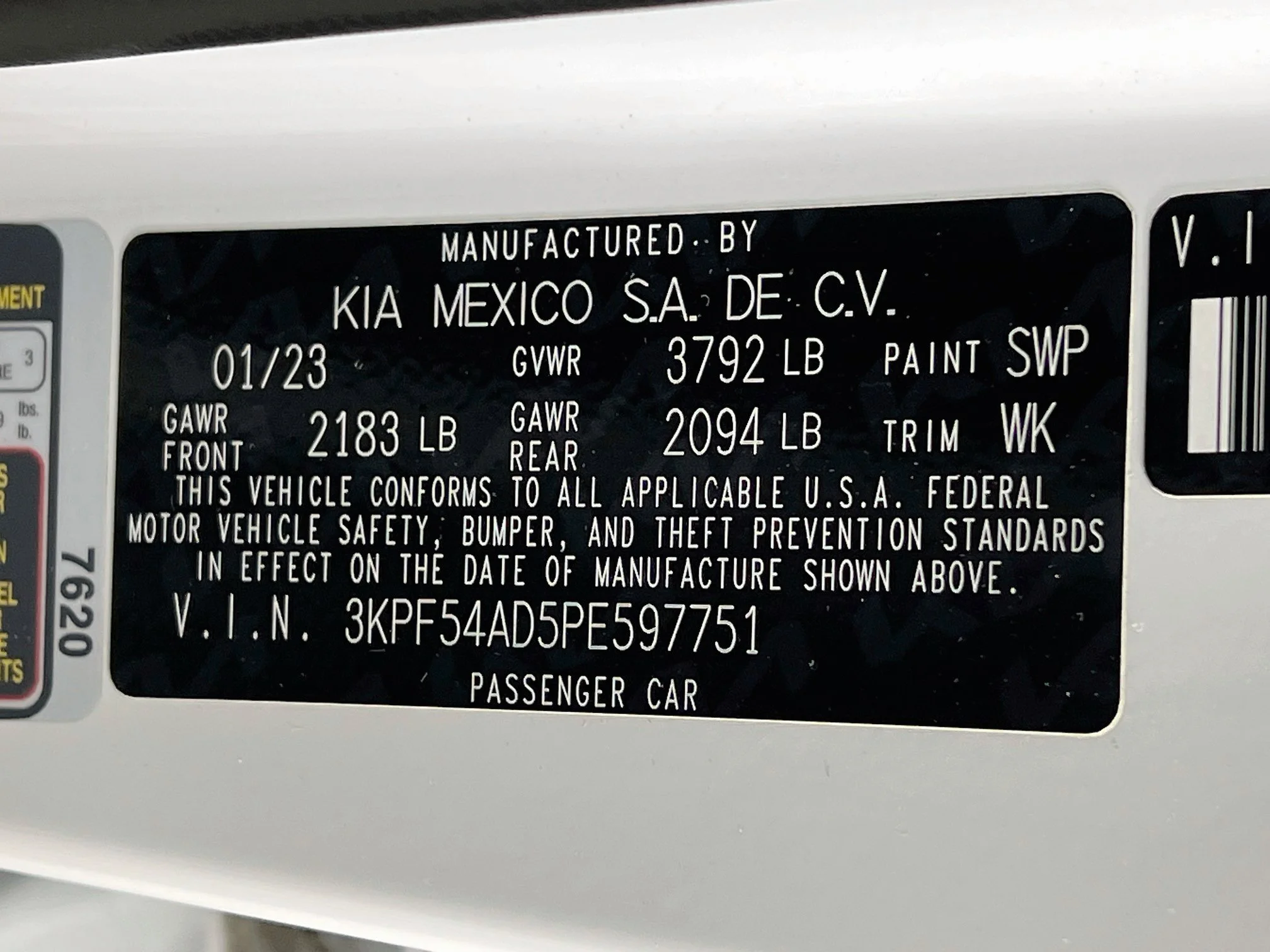 Used 2023 Snow White Pearl Kia GT-LINE image 12