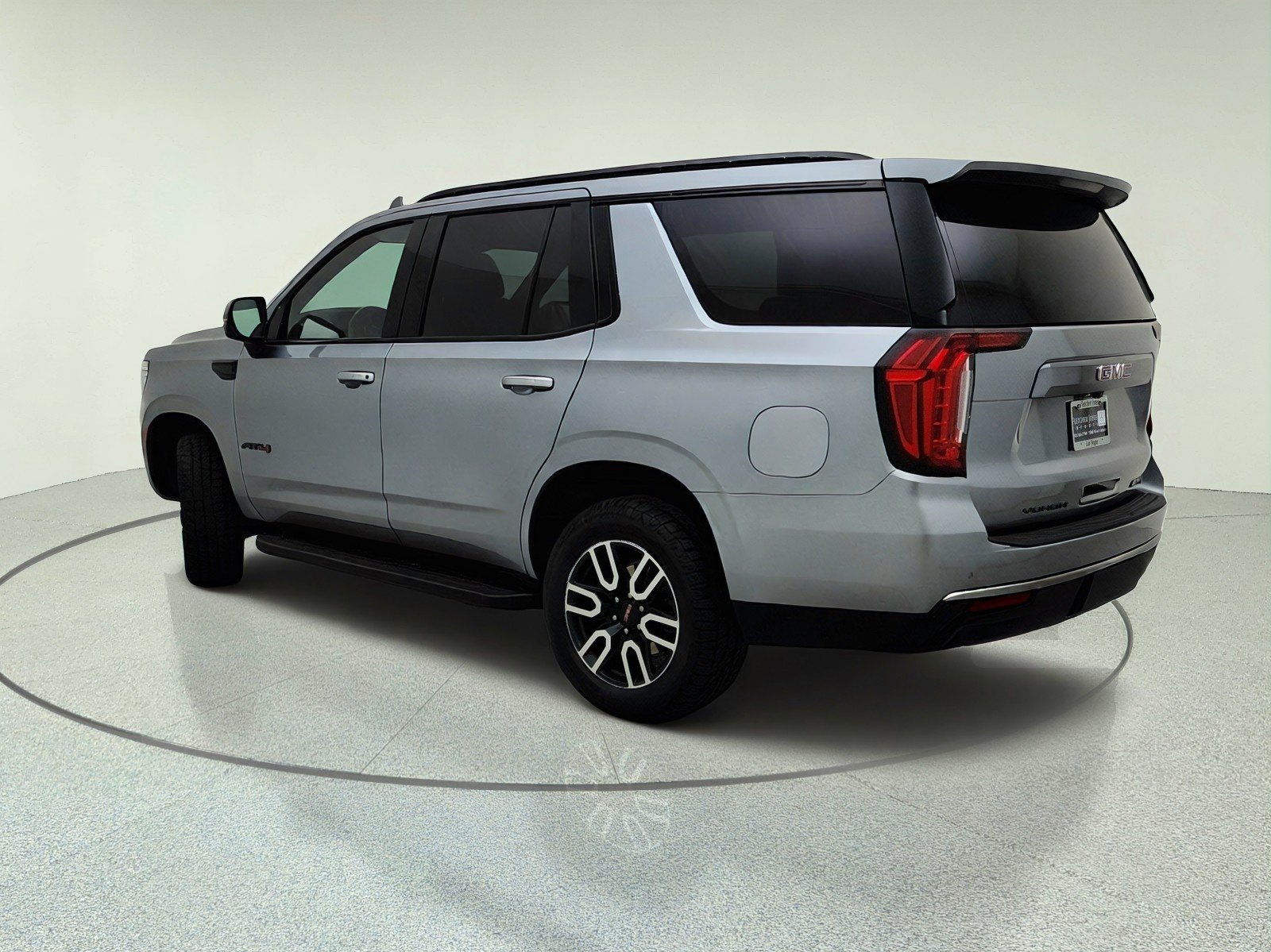 Used 2024 Sterling Metallic GMC AT4 image 12