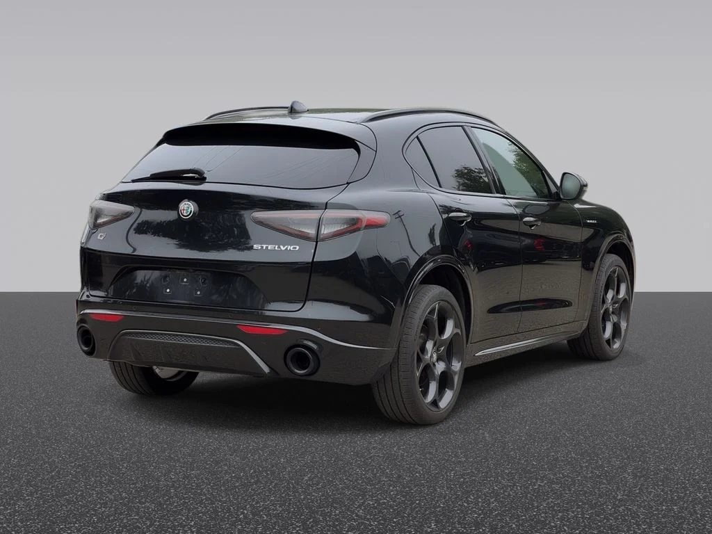 Used 2024 Black Alfa Romeo Veloce image 3