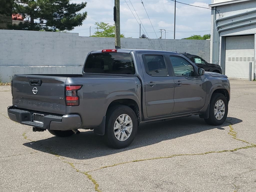 Used 2023 Gun Metallic Nissan SV image 3