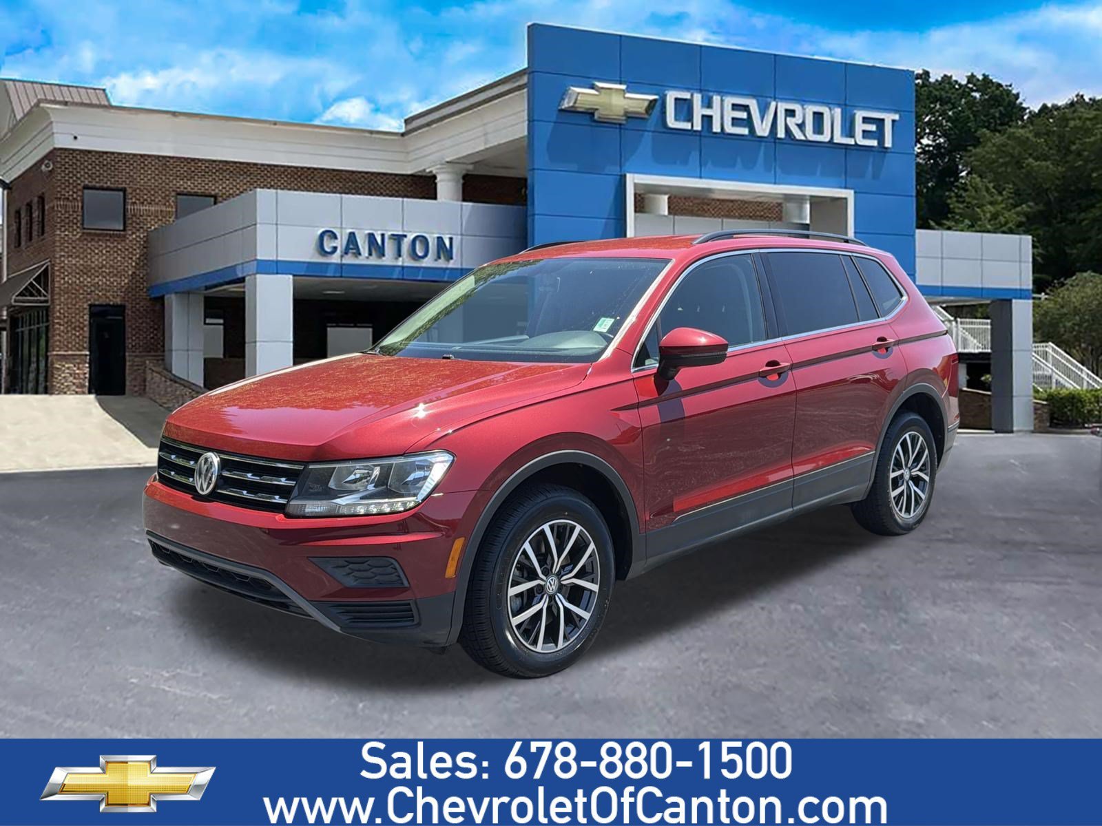Used 2019  Volkswagen SE image 1