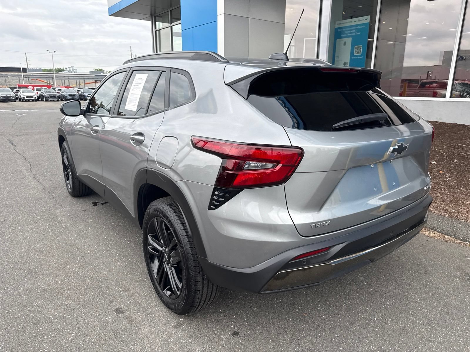 2025 Chevrolet Trax Activ - Photo 8