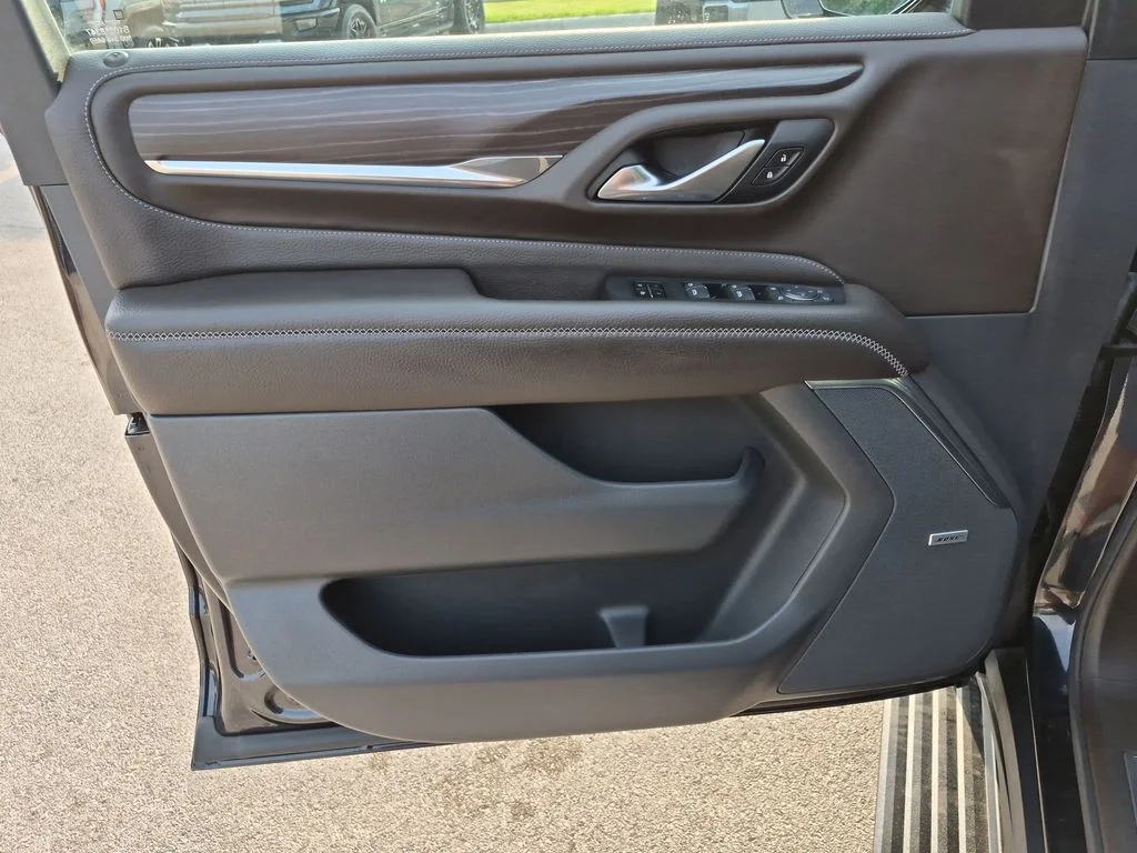 Used 2022 Blue GMC Denali image 17