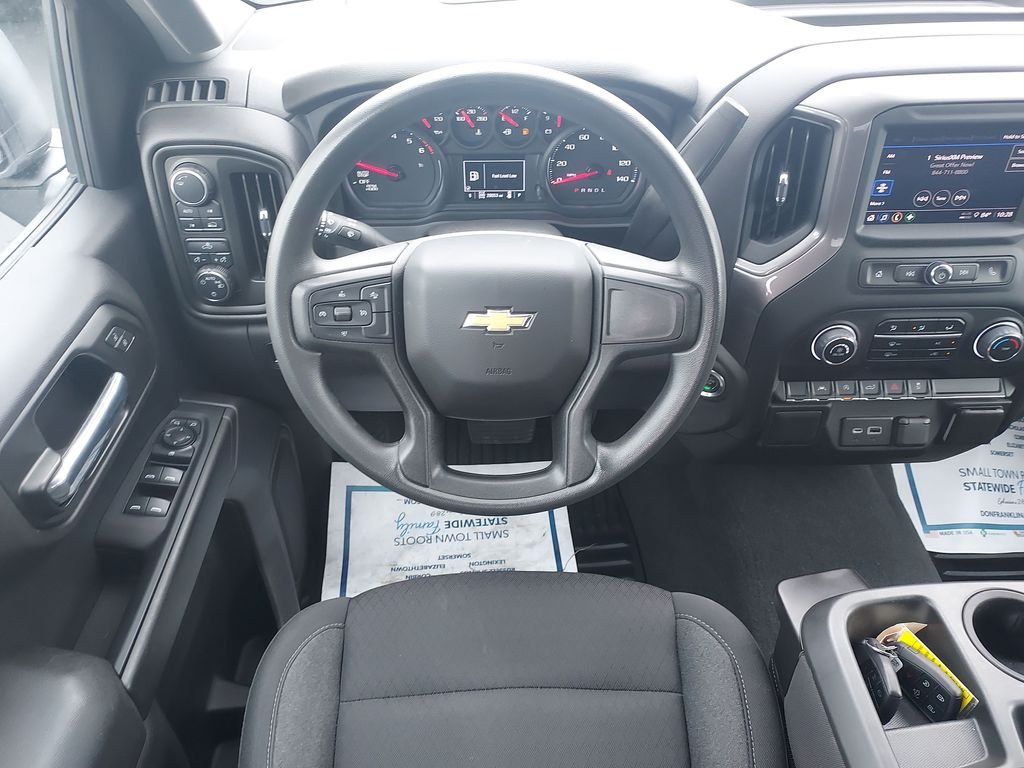 Used 2023 White Chevrolet Custom image 16