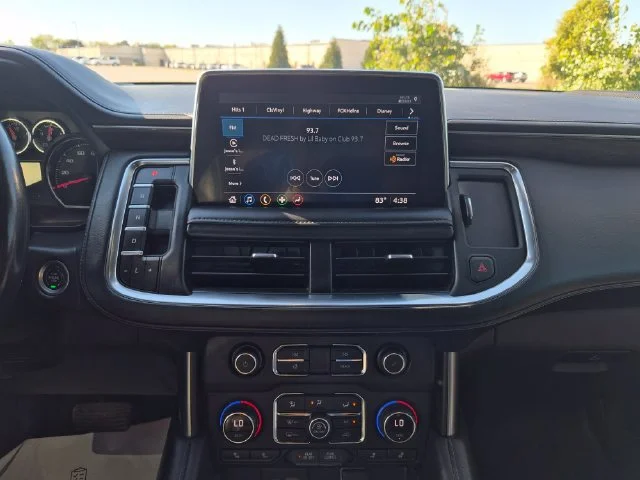 Used 2021 SUMMIT WHITE Chevrolet LT image 22