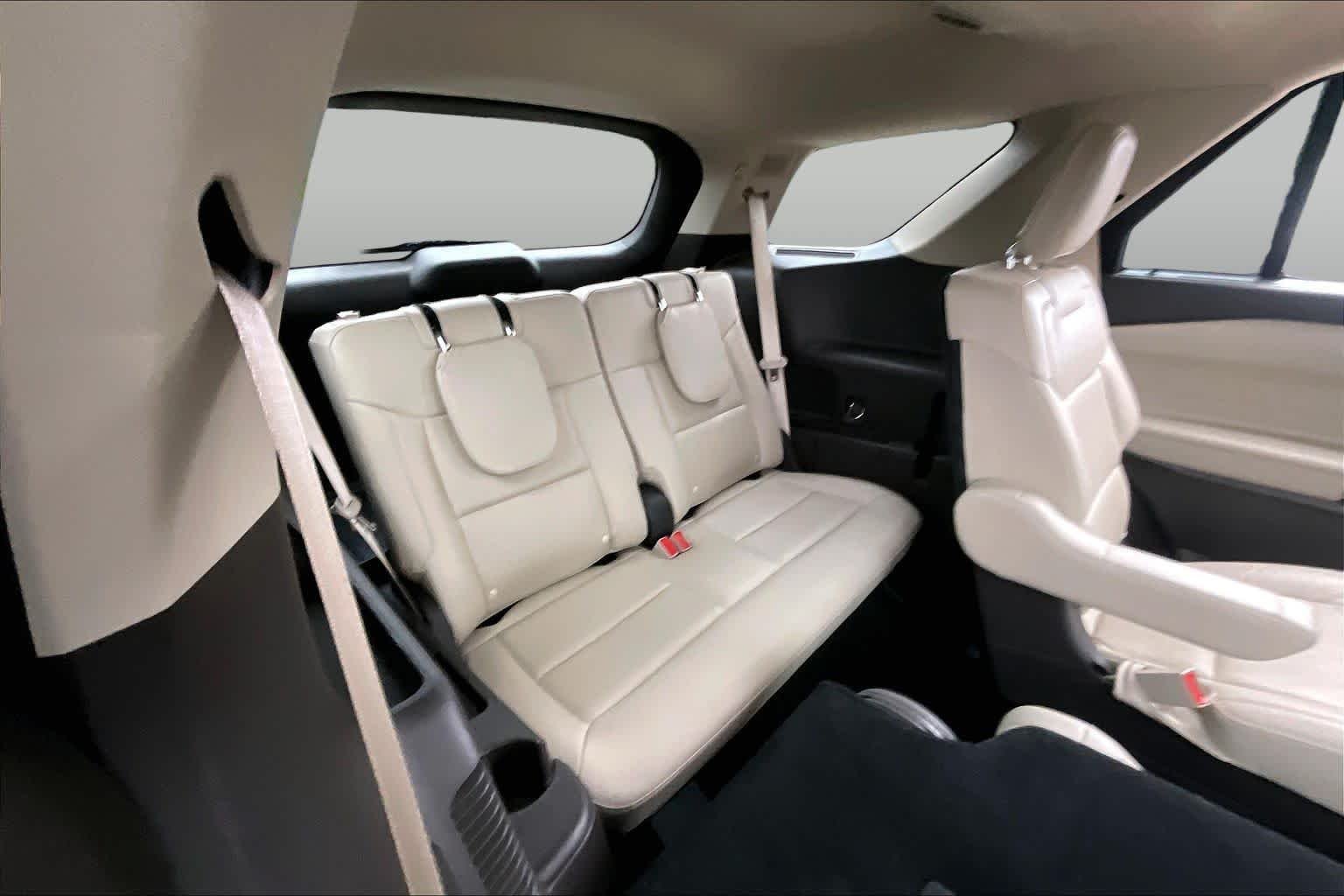 Used 2021 Rapid Red Metallic Tinted Clearcoat Ford Platinum image 35