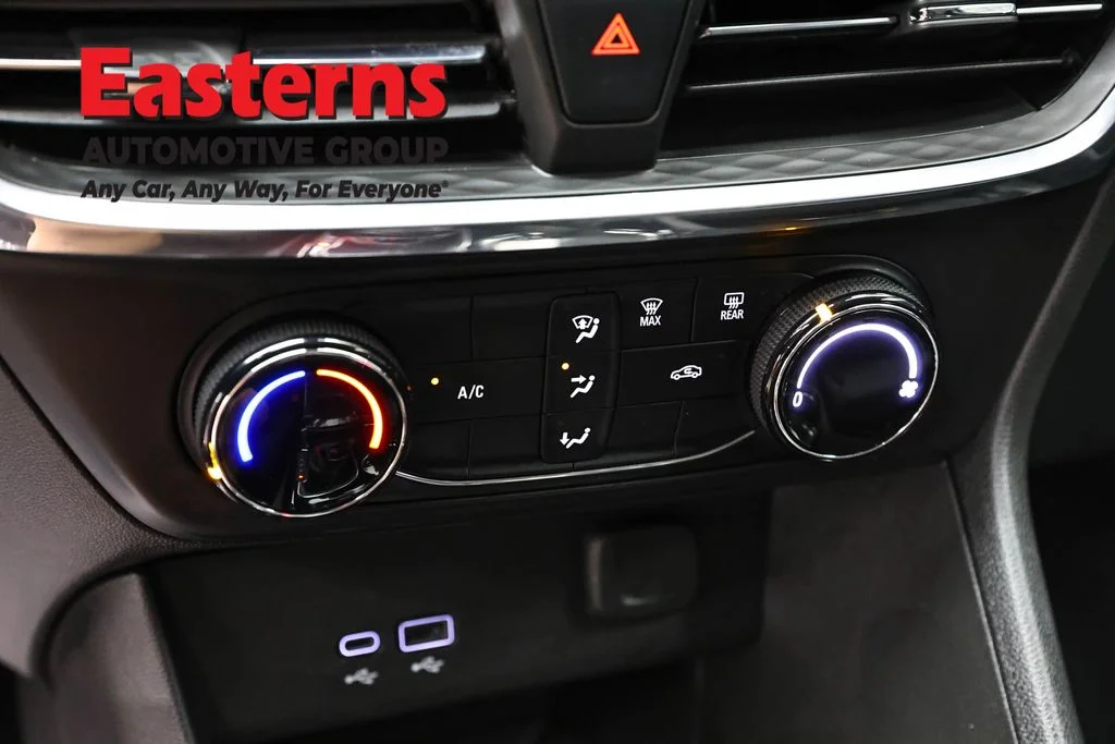 Used 2024 Red Buick Preferred image 19