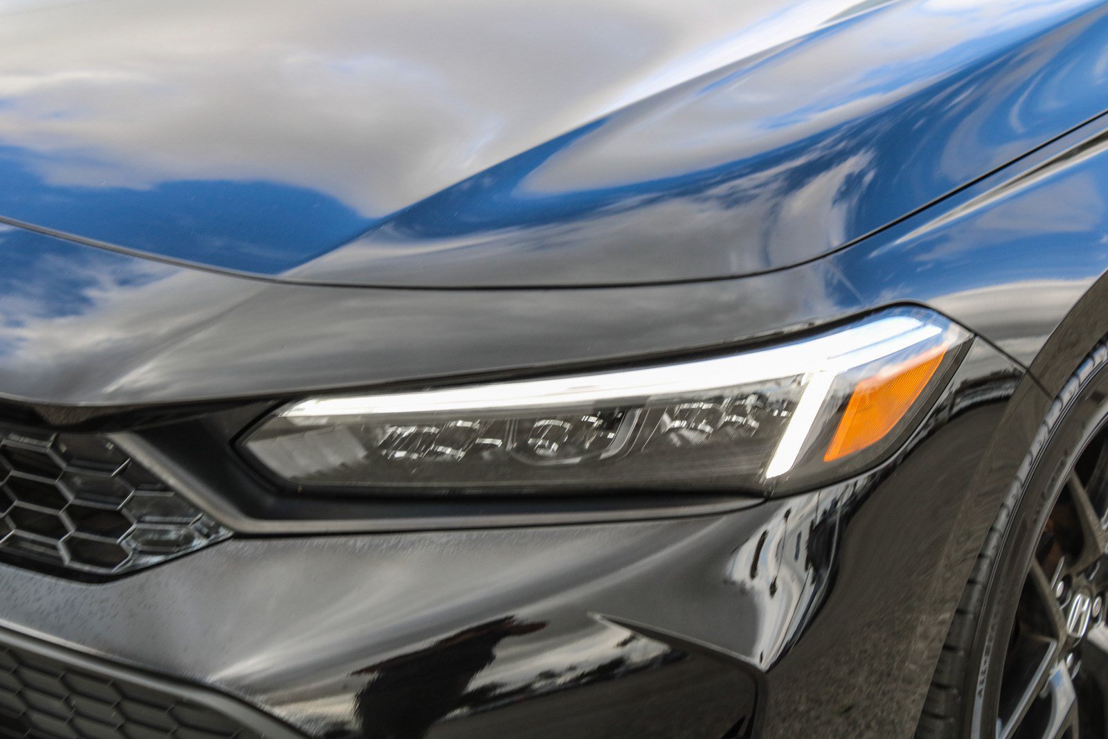 2025 Honda Civic Sport - Photo 32