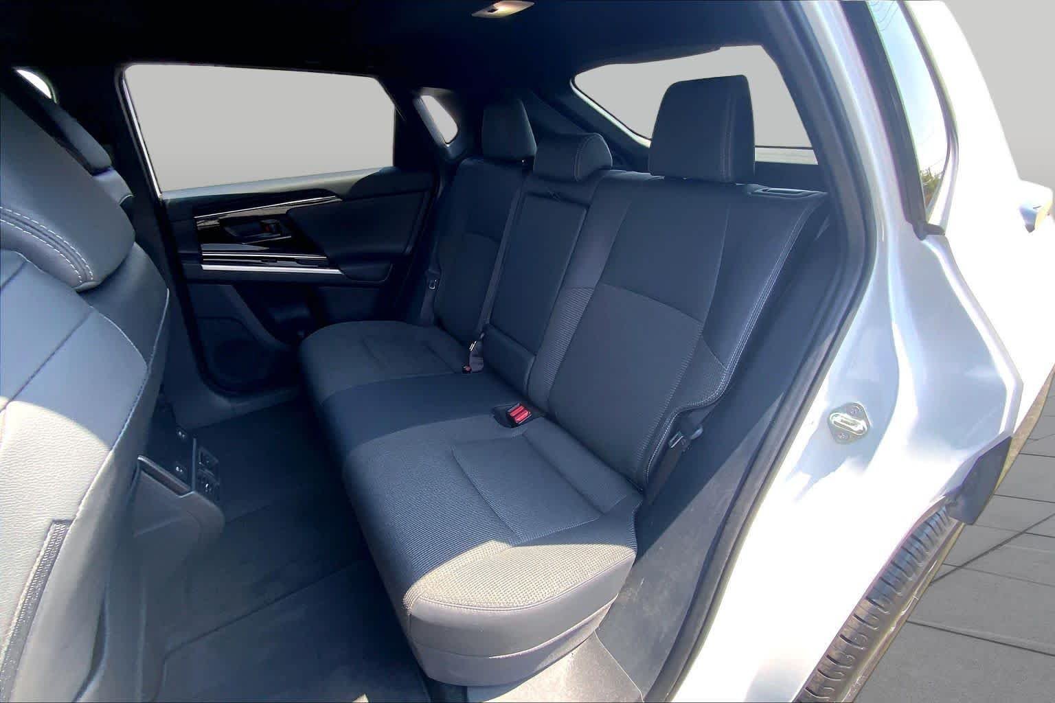 Used 2024 Wind Chill Pearl Toyota XLE image 20