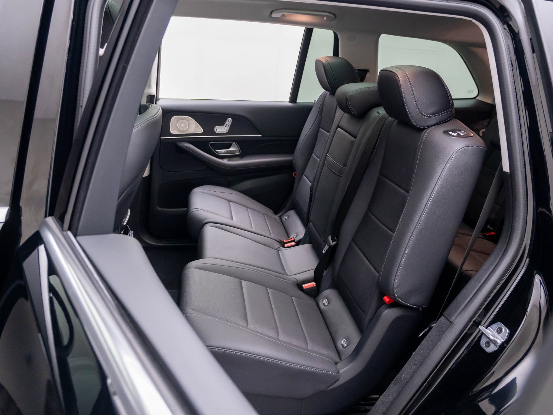 New 2026 Black Mercedes-Benz GLS 450 image 55