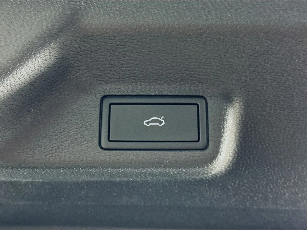 2025 Volkswagen ID. Buzz PRO S - Photo 21
