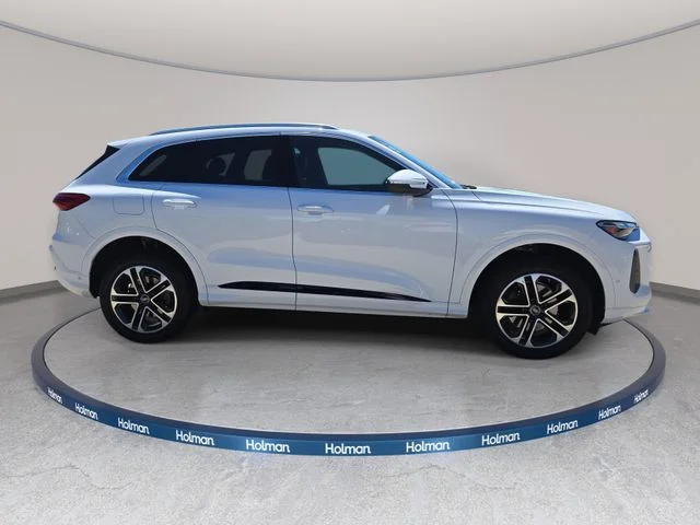 Used 2025 White Audi 2.0T Premium image 5