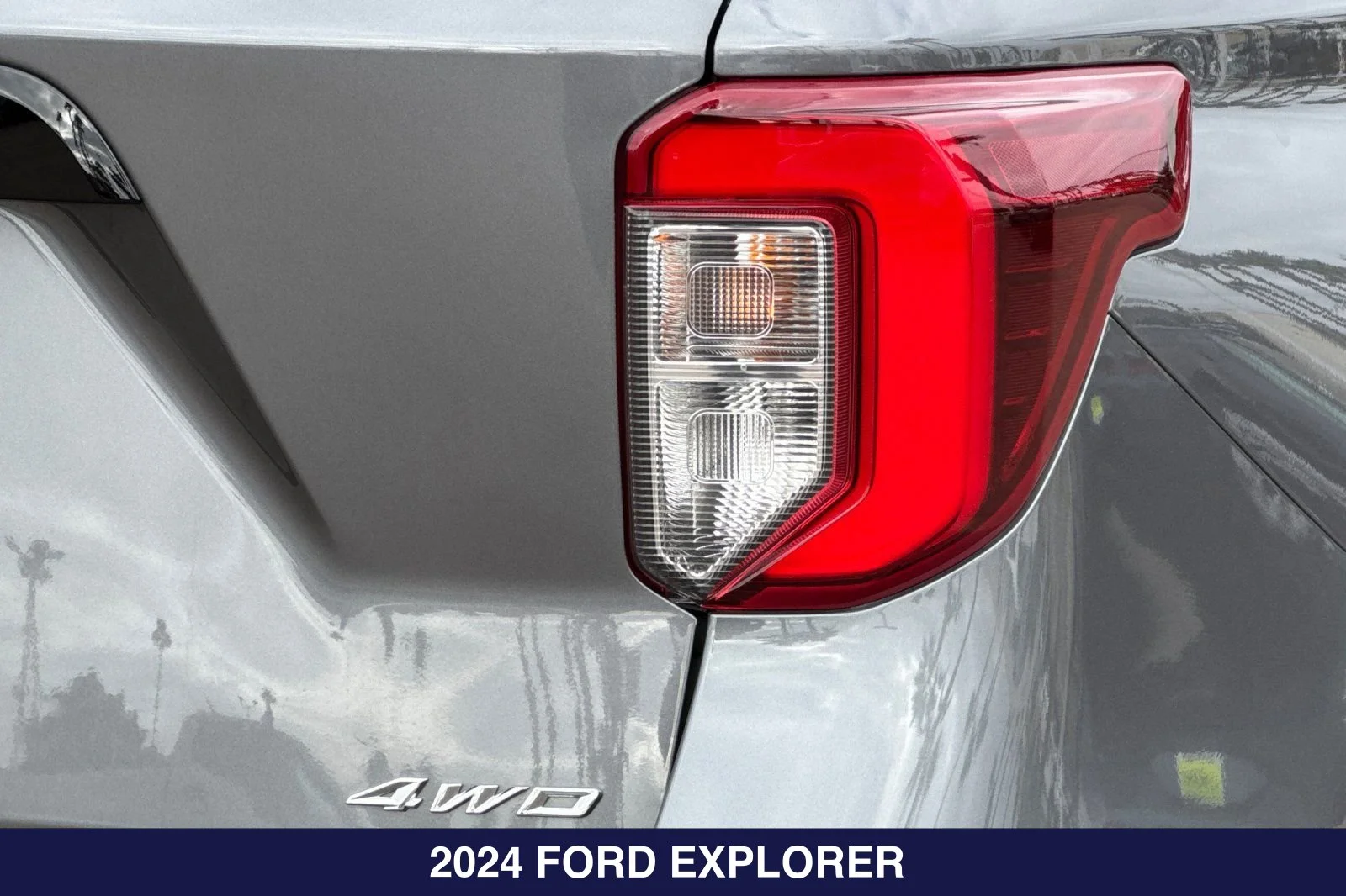 Certified Used 2024 Carbonized Gray Metallic Ford ST-Line image 31