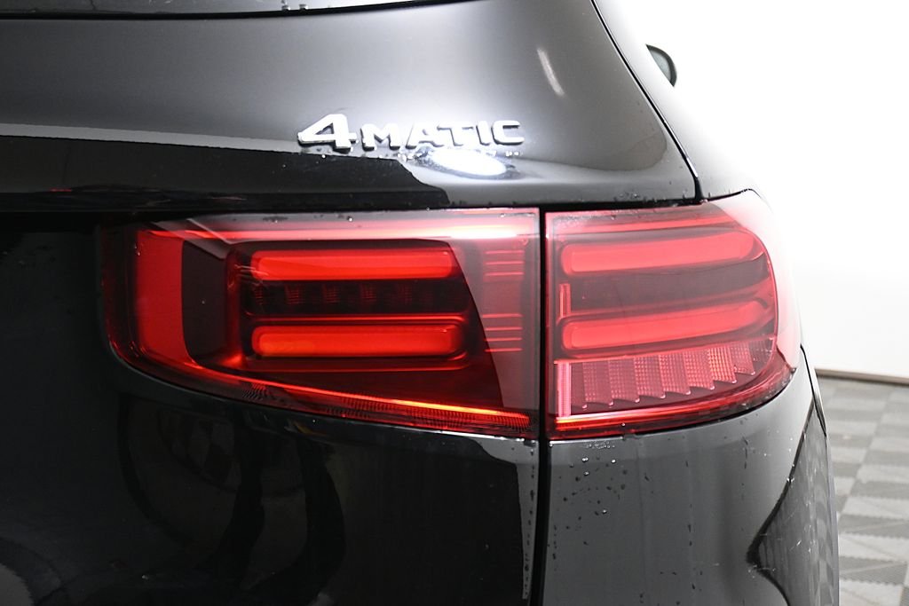 Used 2026 Night Black Mercedes-Benz GLB 250 image 13