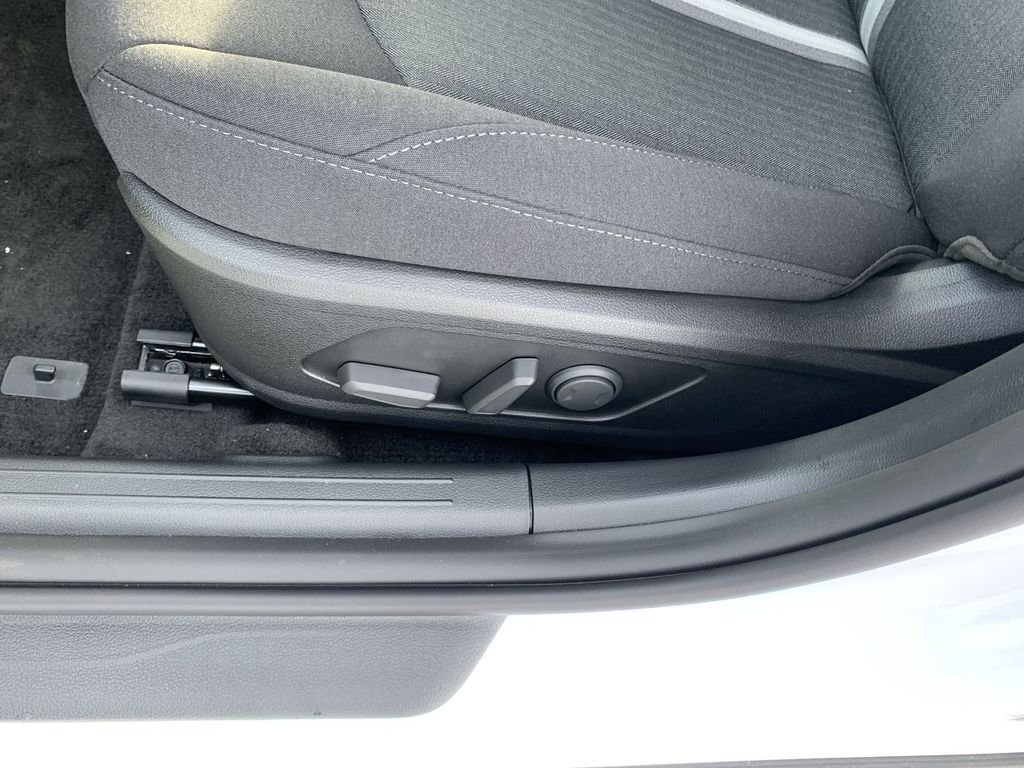 New 2026 White Hyundai SEL Sport image 12