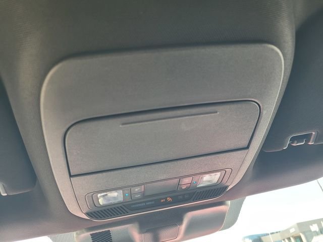 Used 2022 Red Ford XL image 22