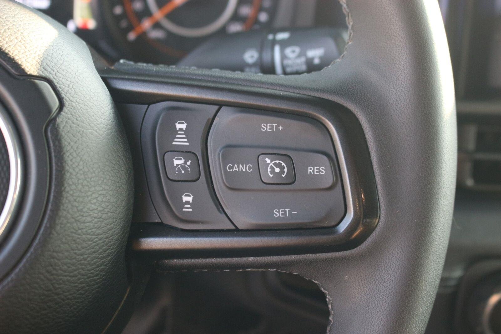 Used 2025 Green Jeep Rubicon image 20