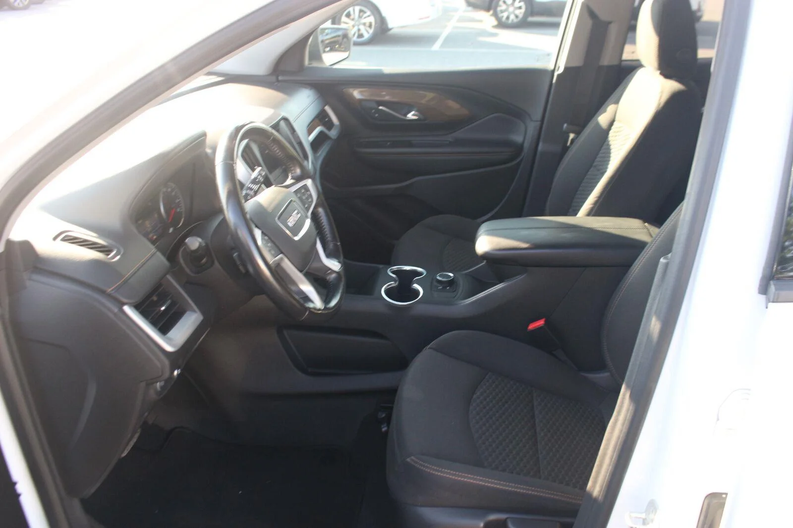 Used 2020 SUMMIT WHITE GMC SLE image 14