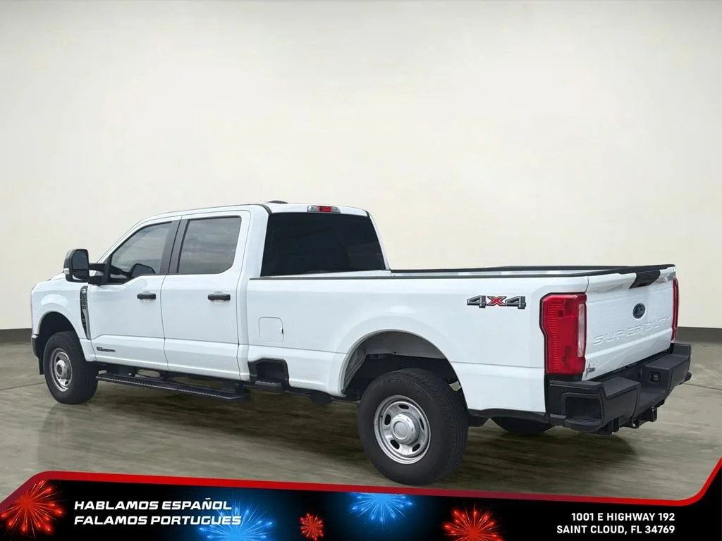 Used 2025 White Ford XL image 4