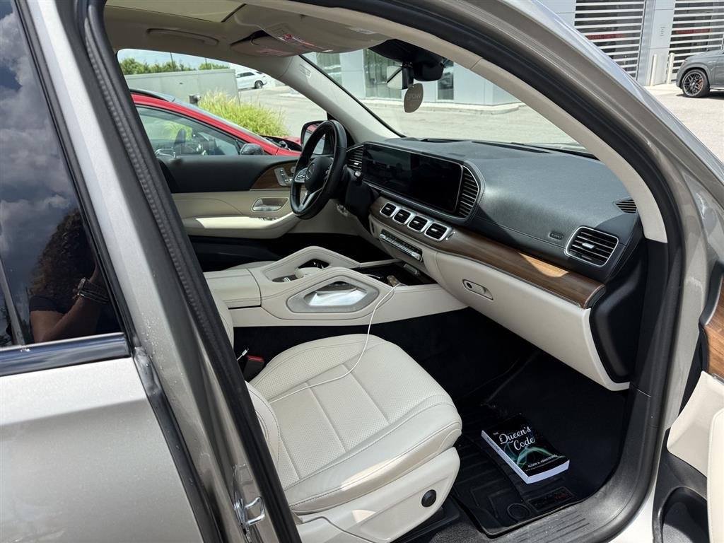 Certified Used 2022 Mojave Silver Metallic Mercedes-Benz GLS 450 image 4
