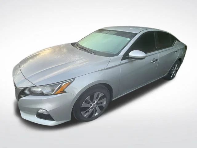 Used 2020 Silver Nissan 2.5 S image 6
