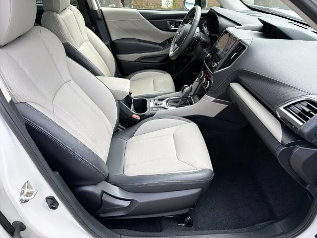 Used 2023 White Subaru Limited image 35