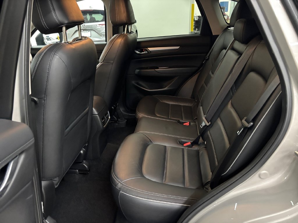Used 2025 Quartz Metallic Mazda 2.5 S Preferred Package image 14